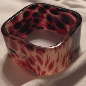 NWT, FORTUNOFF,Resin leopard design Square Shape with 9 crystals